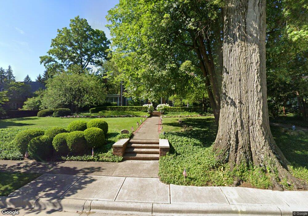 2402 Commonwealth Park N, Columbus, OH 43209 - photo 1