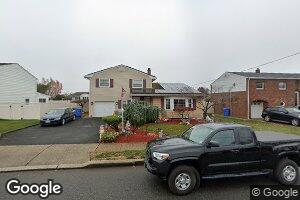 10 Beacon St, Port Reading, NJ 07064