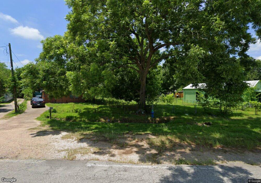 5222 Bennington St, Houston, TX 77028 - photo 1