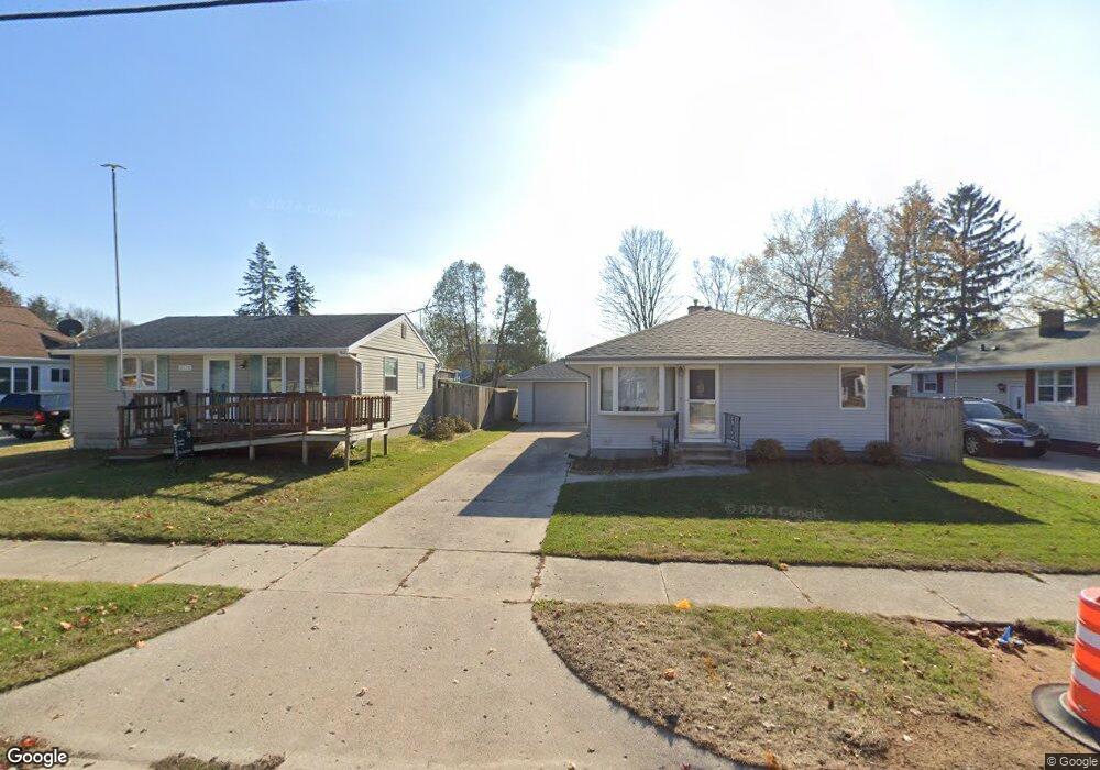 2121 34th St, Two Rivers, WI 54241 - photo 1