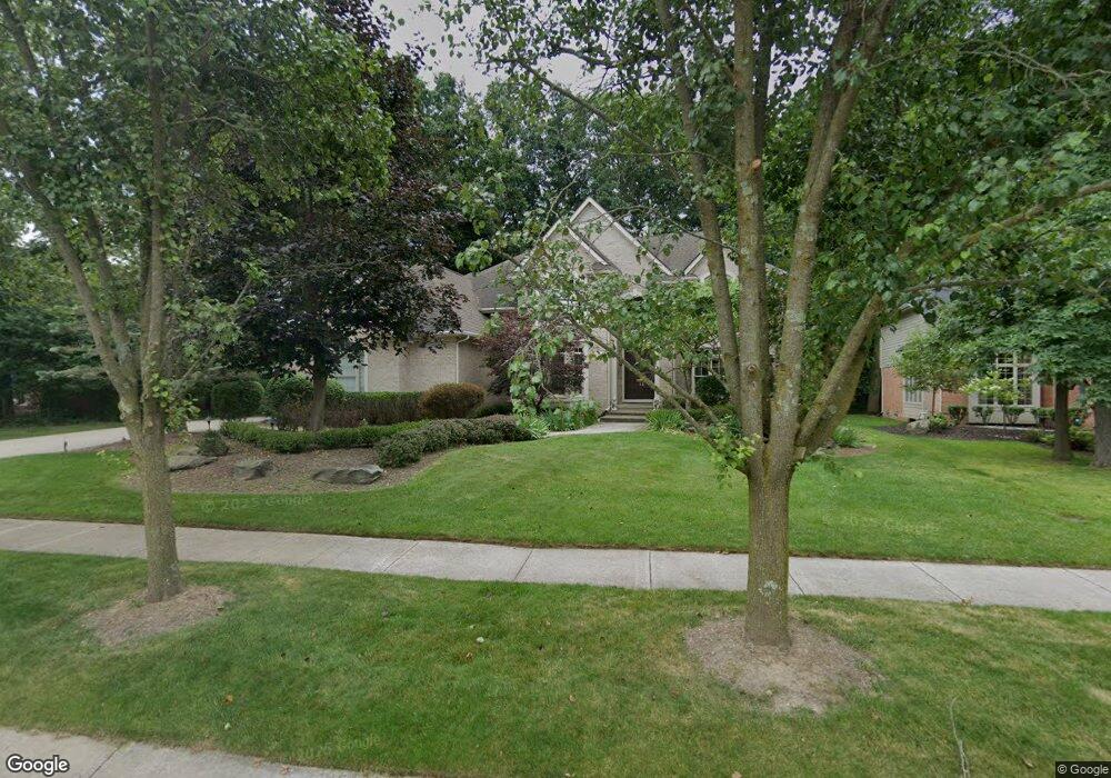 7199 Autumn Hill Dr, West Bloomfield, MI 48323 - photo 1