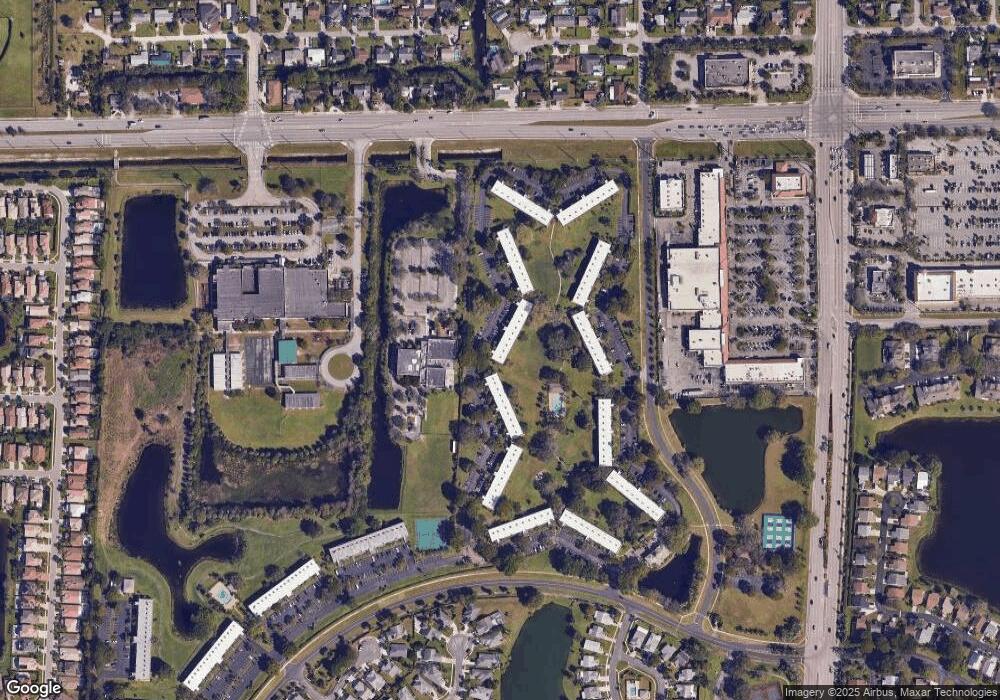 1010 Meadows Cir, Boynton Beach, FL 33436 - photo 1