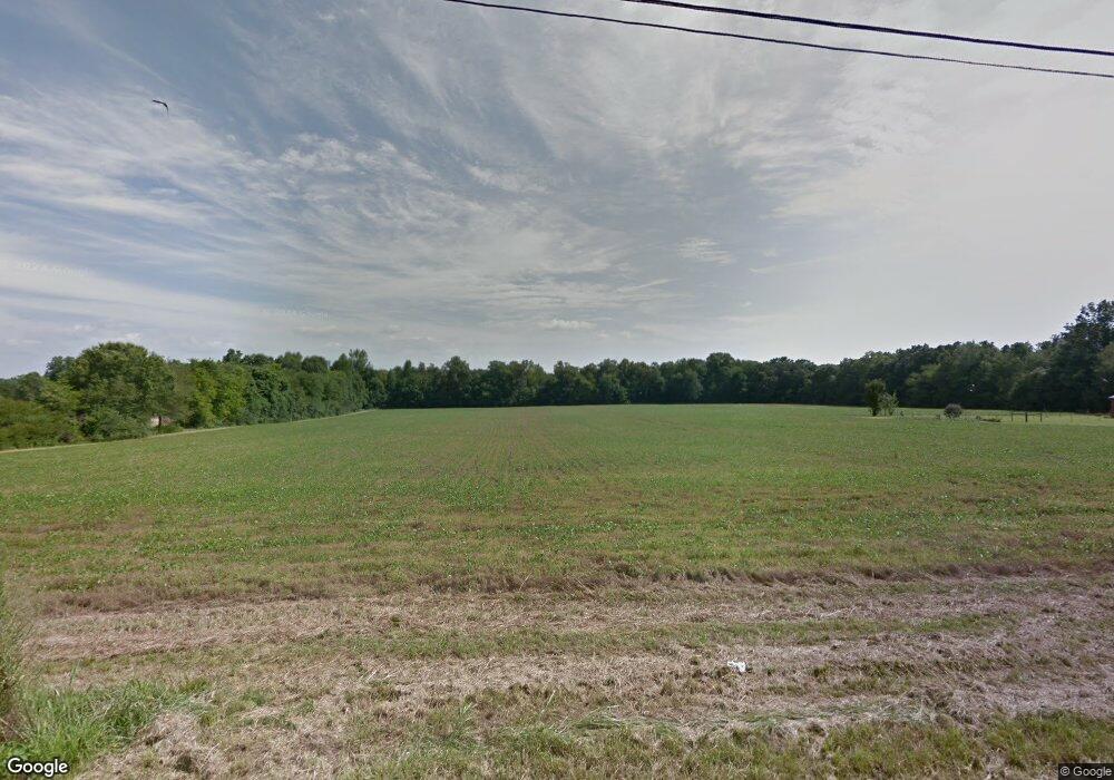 554 Old Seminary Rd, Manchester, TN 37355 - photo 1