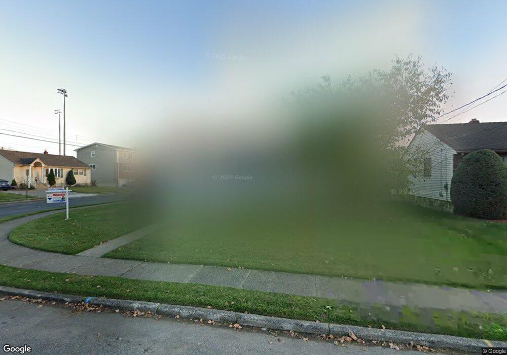 456 Steinway Rd, Saddle Brook, NJ 07663 - photo 1