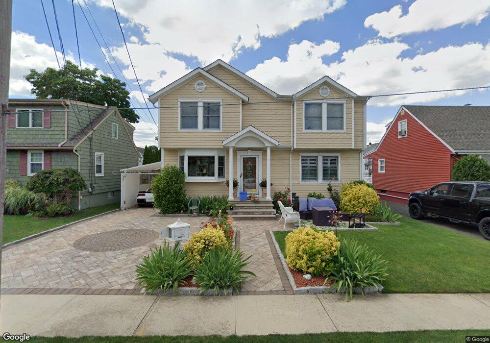 5 Austin Place, Hasbrouck Heights, NJ 07604 - photo 1