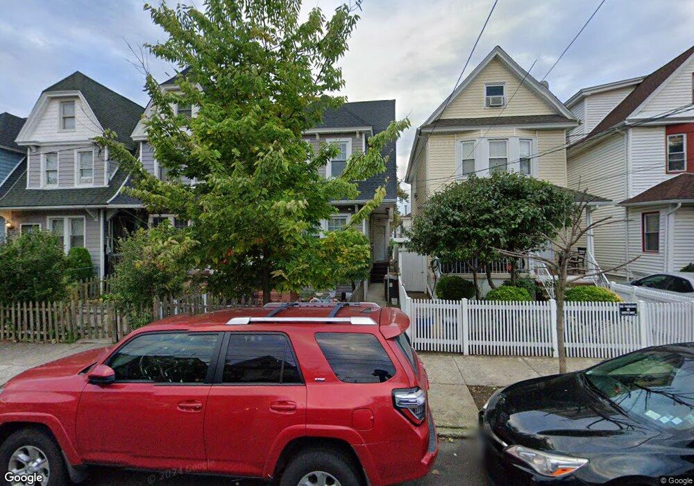 8782 112th St, Richmond Hill, NY 11418 - photo 1