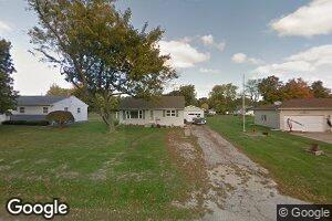 101 W Givens St, Abingdon, IL 61410
