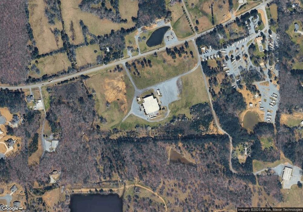 2335 Red Bud Rd NE, Calhoun, GA 30701 - photo 1