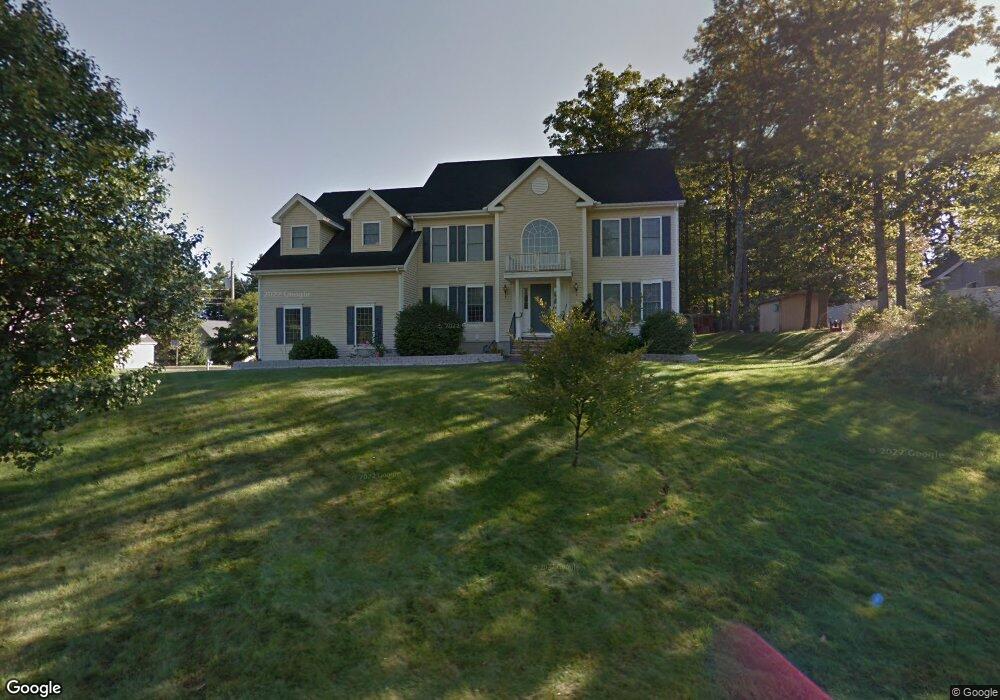 2 Owls Head Dr, Nashua, NH 03063 - photo 1