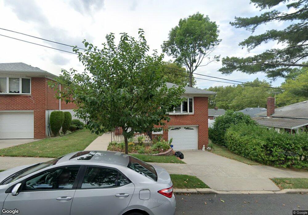 110 Mundy Ave, Staten Island, NY 10310 - photo 1