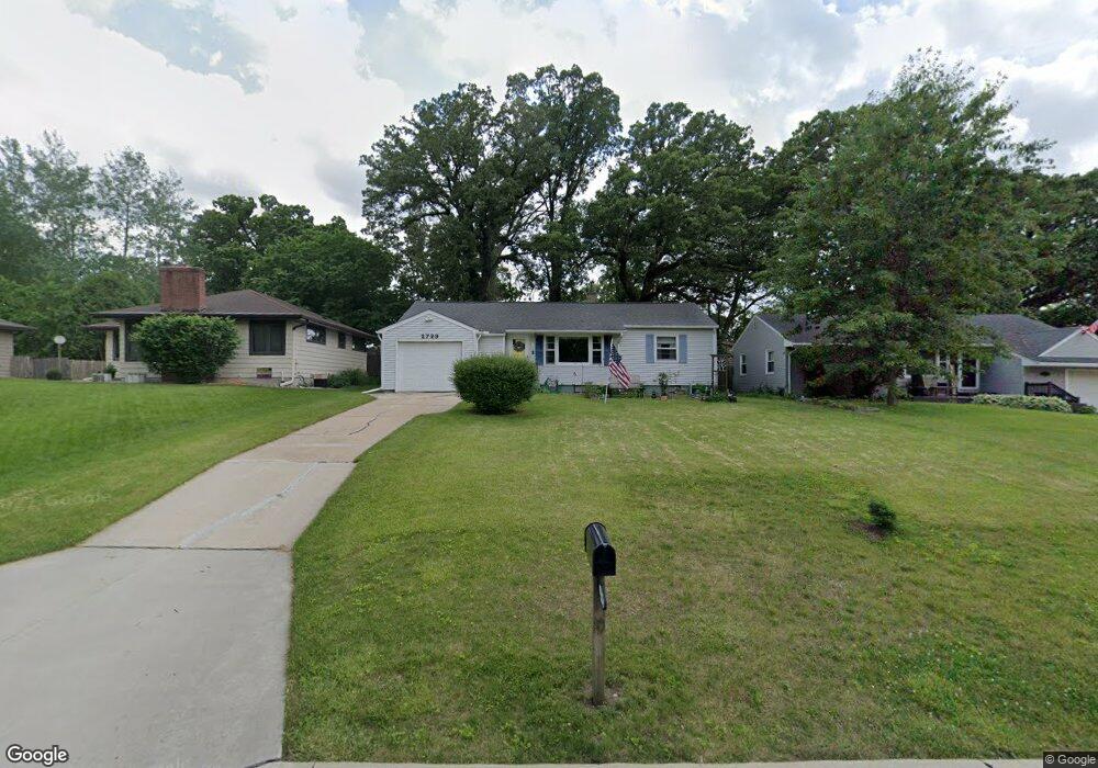 2729 Acorn Ln, Cedar Falls, IA 50613 - photo 1