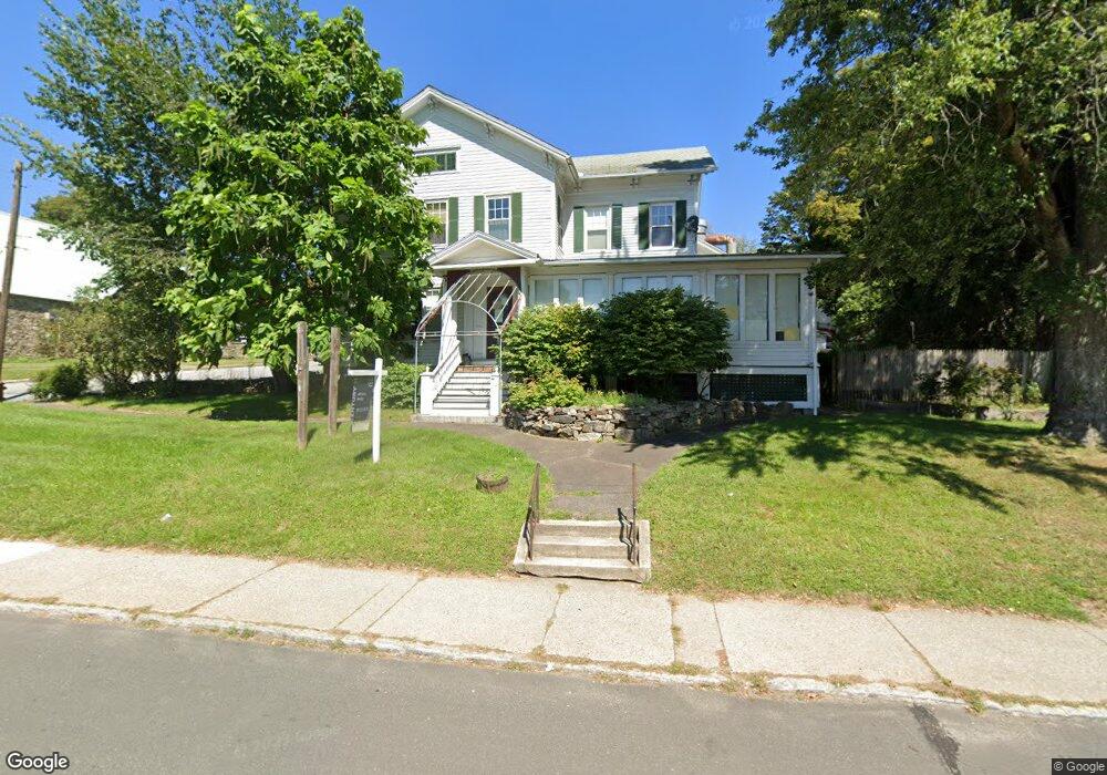 142 Main St unit 3, Winsted, CT 06098 - photo 1