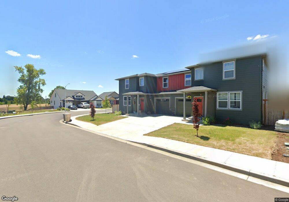 623 NE Kerns Dr, Dallas, OR 97338 - photo 1