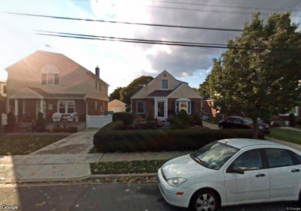 105 Carl Ave, Franklin Square, NY 11010 - photo 1