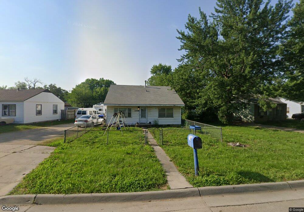 1146 SE Pinecrest Dr, Topeka, KS 66605 - photo 1