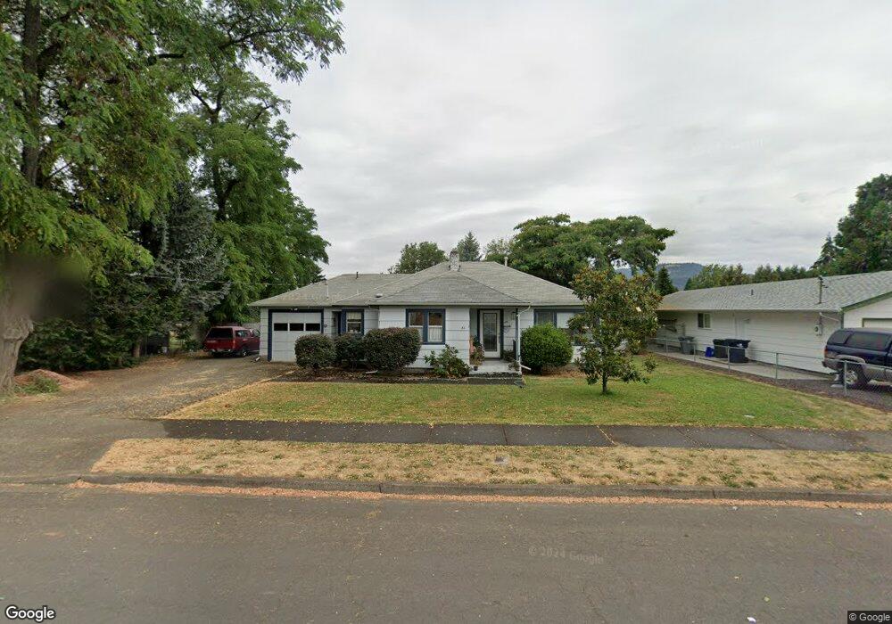 84 T St, Springfield, OR 97477 - photo 1