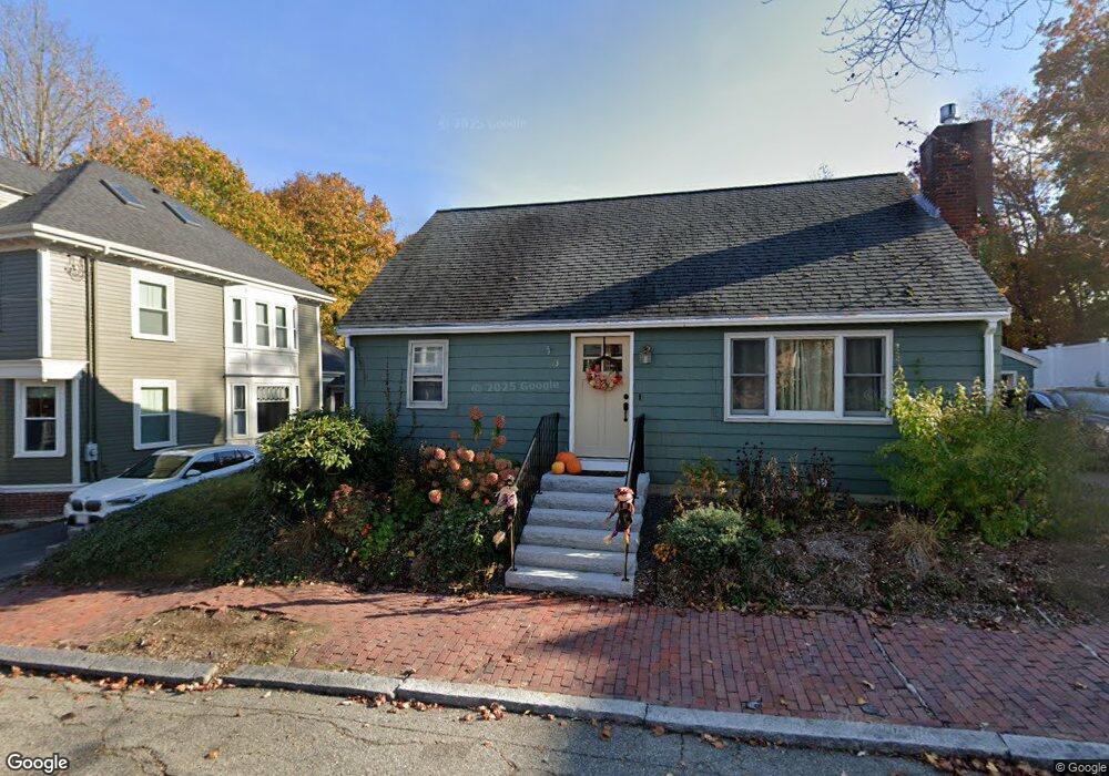 15 Arlington St, Newburyport, MA 01950 - photo 1