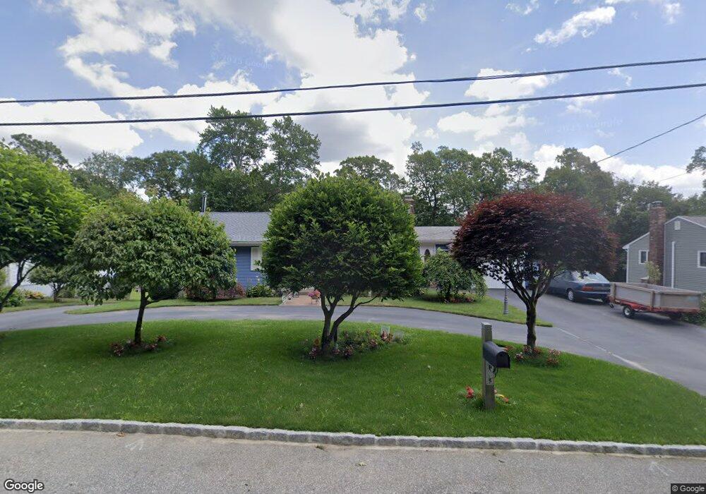 33 Chu Kaing Dr, Cumberland, RI 02864 - photo 1