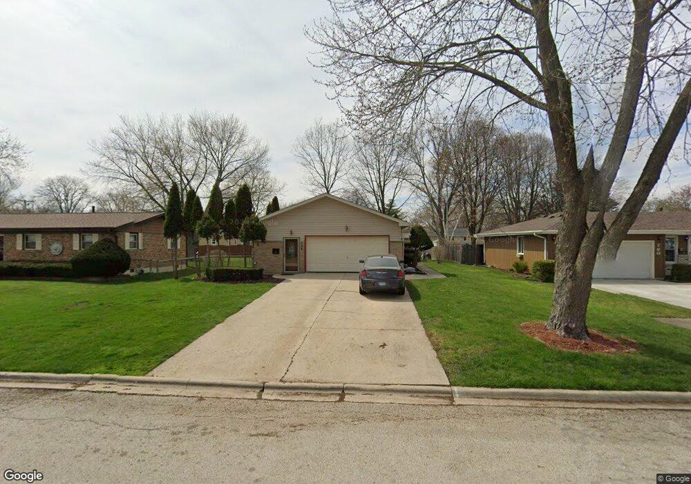 754 Sherwood Ave, Aurora, IL 60506 - photo 1