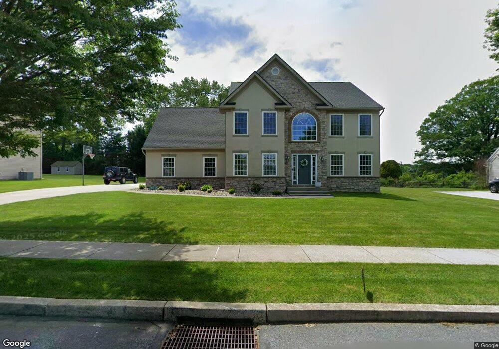 1936 Creamery Ct, Alburtis, PA 18011 - photo 1