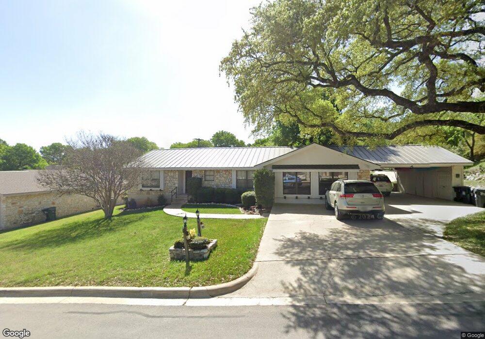 302 Oakridge Dr, San Marcos, TX 78666 - photo 1