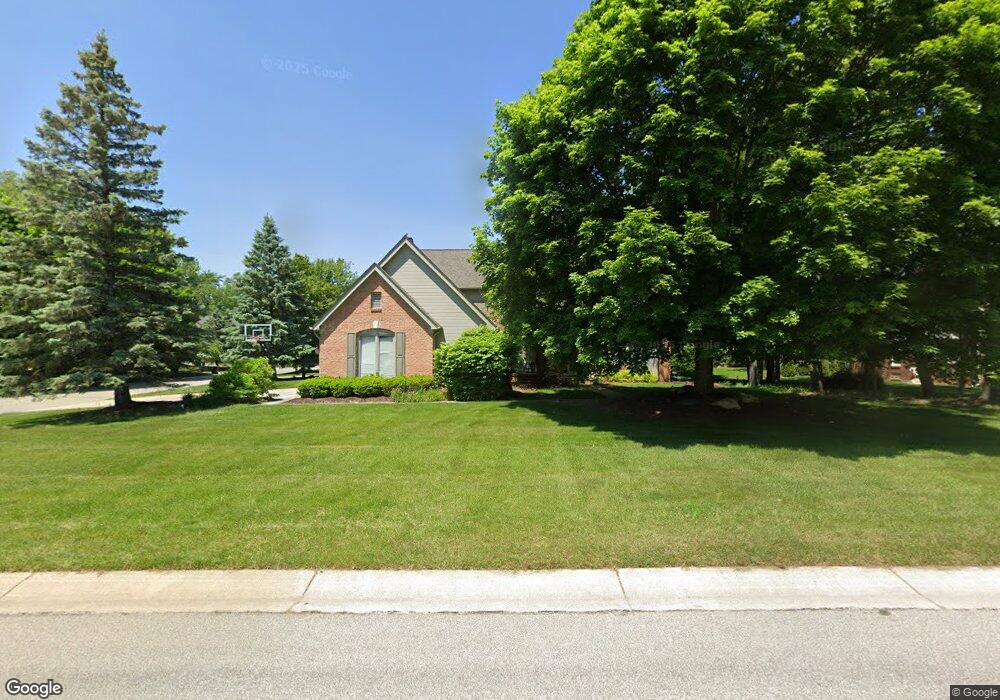 4033 Coventry Dr, Auburn Hills, MI 48326 - photo 1