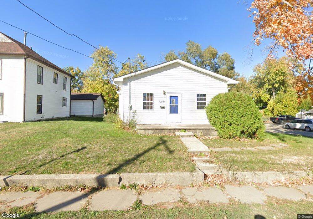 522 N 4th Ave E, Newton, IA 50208 - photo 1