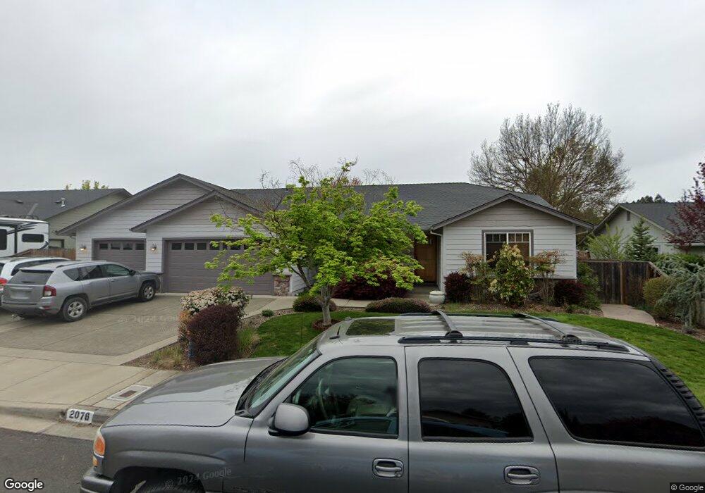 2076 SW Nebraska Ave, Grants Pass, OR 97527 - photo 1