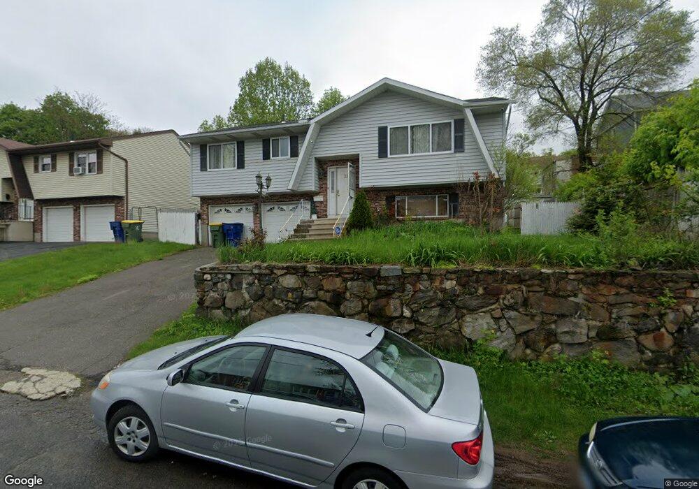 22 Rumford St, Waterbury, CT 06704 - photo 1