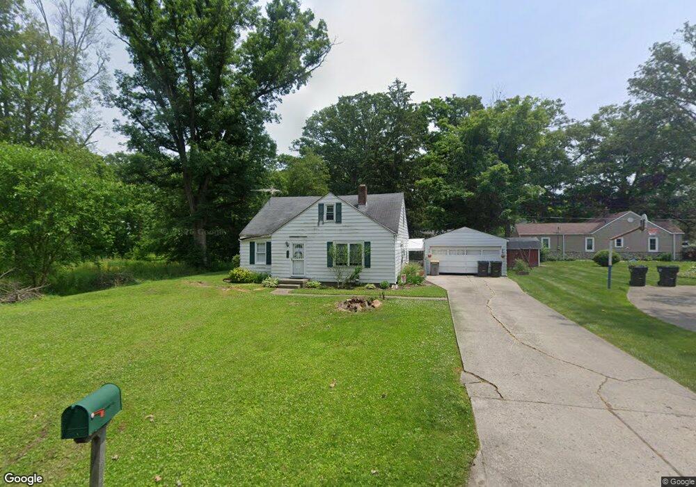 431 Stuart Cir, Anderson, IN 46012 - photo 1