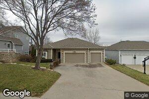 5714 Longleaf Dr, Lawrence, KS 66049