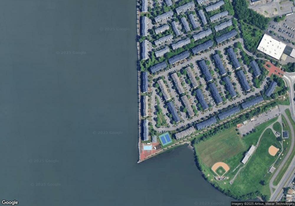 136 Cottonwood St, Jersey City, NJ 07305 - photo 1