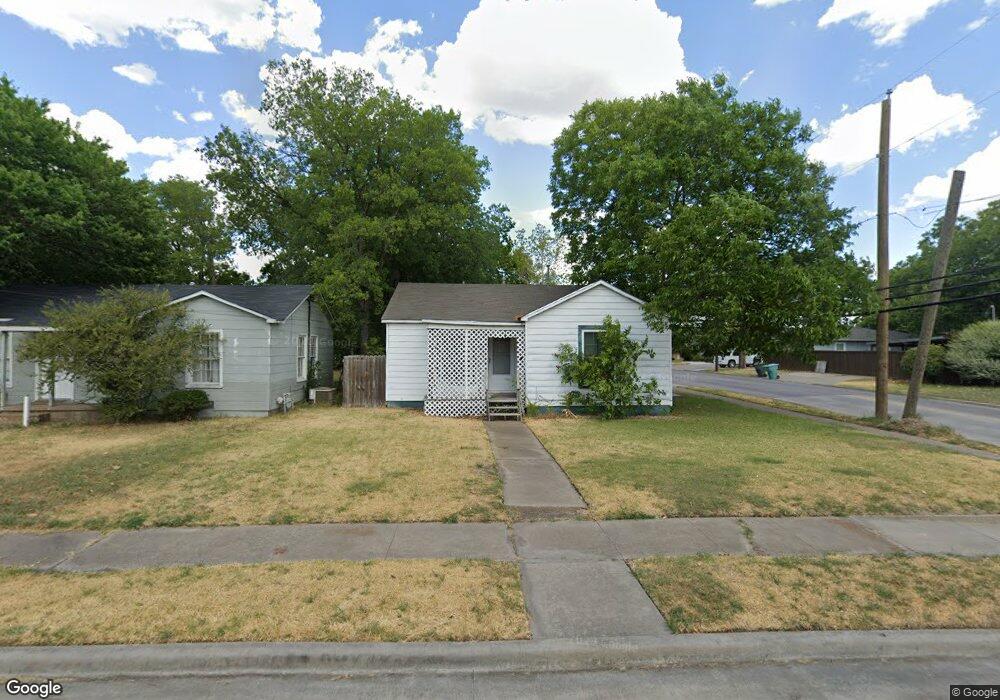 1903 N Alexander St, Sherman, TX 75092 - photo 1