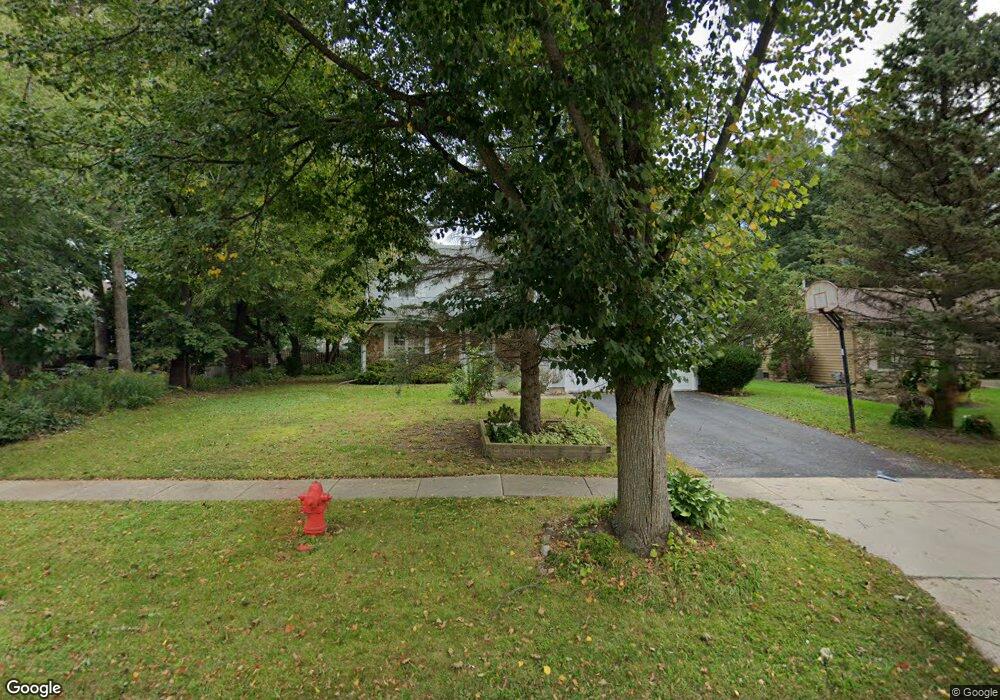 1140 Maplewood Ln, Algonquin, IL 60102 - photo 1