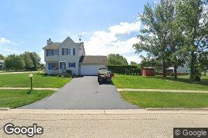 312 Forest Dr, Kirkland, IL 60146