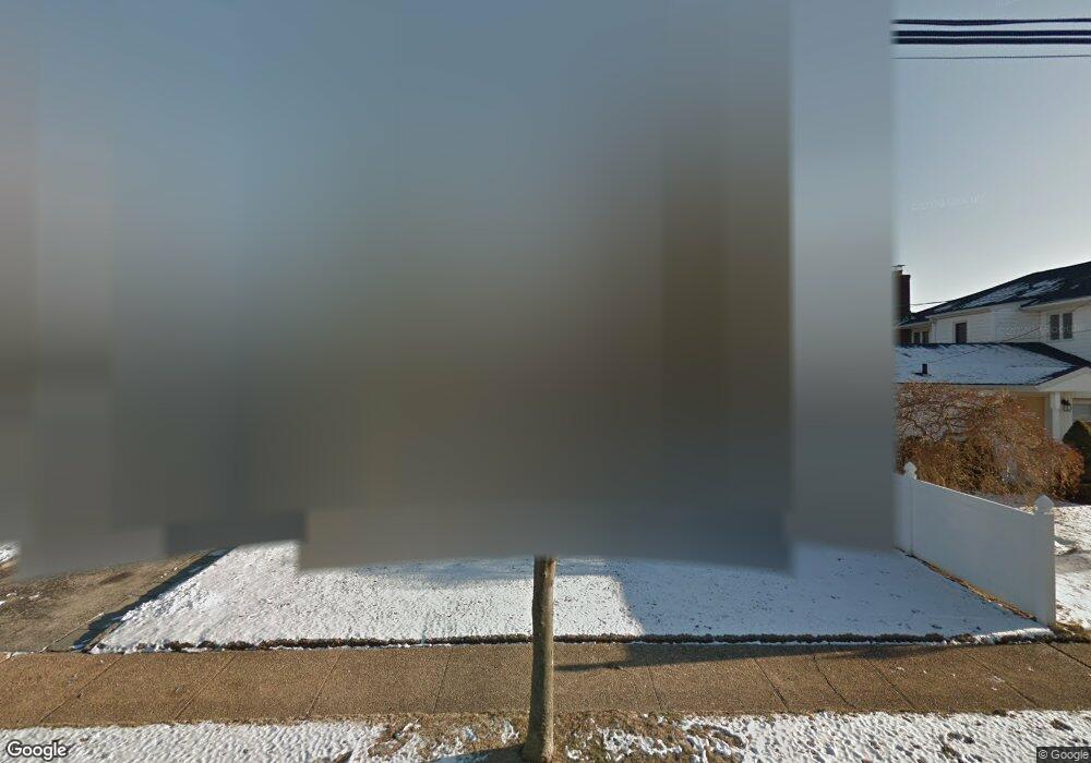 2098 Oliver Way, Merrick, NY 11566 - photo 1