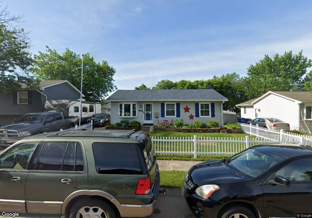 2905 W 65th St, Davenport, IA 52806 - photo 1