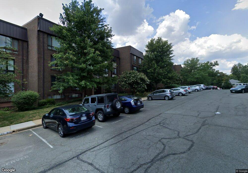 116 Roberts Ln unit 101, Alexandria, VA 22314 - photo 1