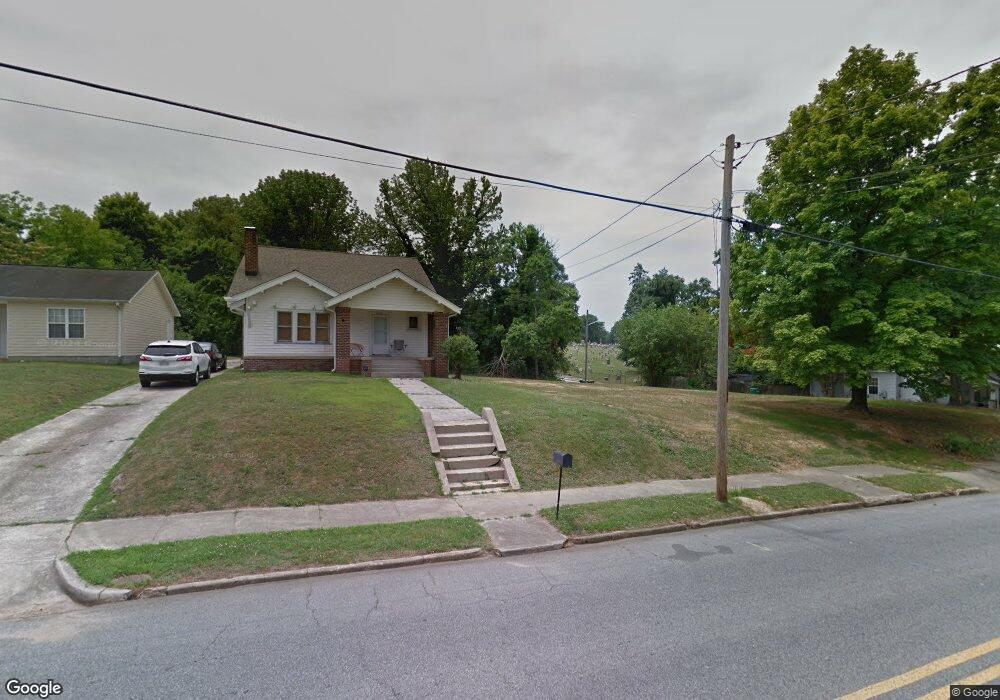 402 Montlieu Ave, High Point, NC 27262 - photo 1