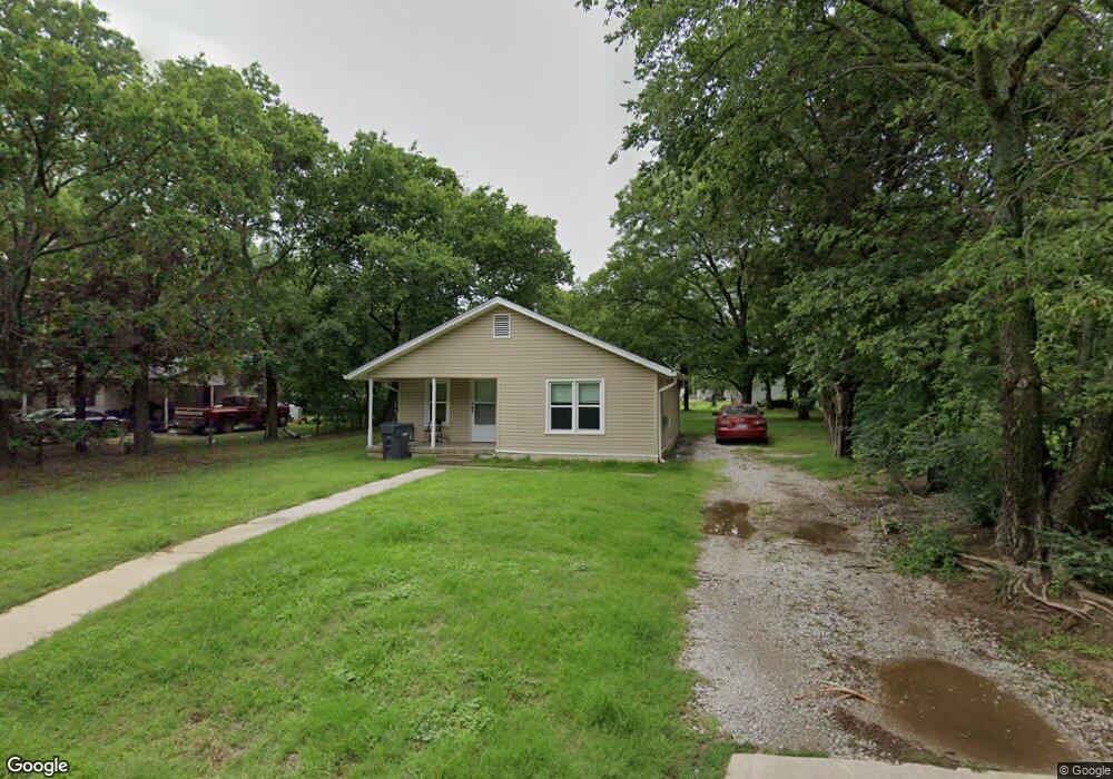 423 H St NW, Ardmore, OK 73401 - photo 1