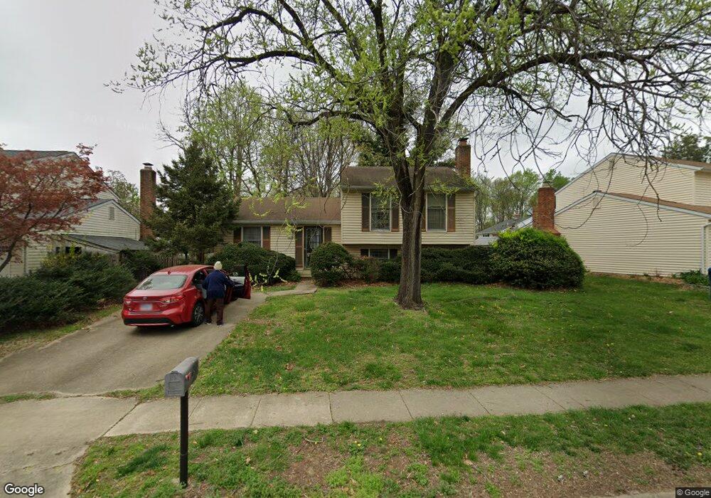 7622 Fallswood Way, Lorton, VA 22079 - photo 1