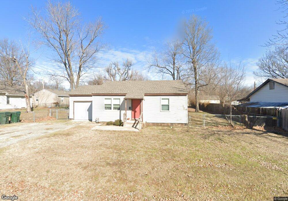220 W 12th St, Claremore, OK 74017 - photo 1