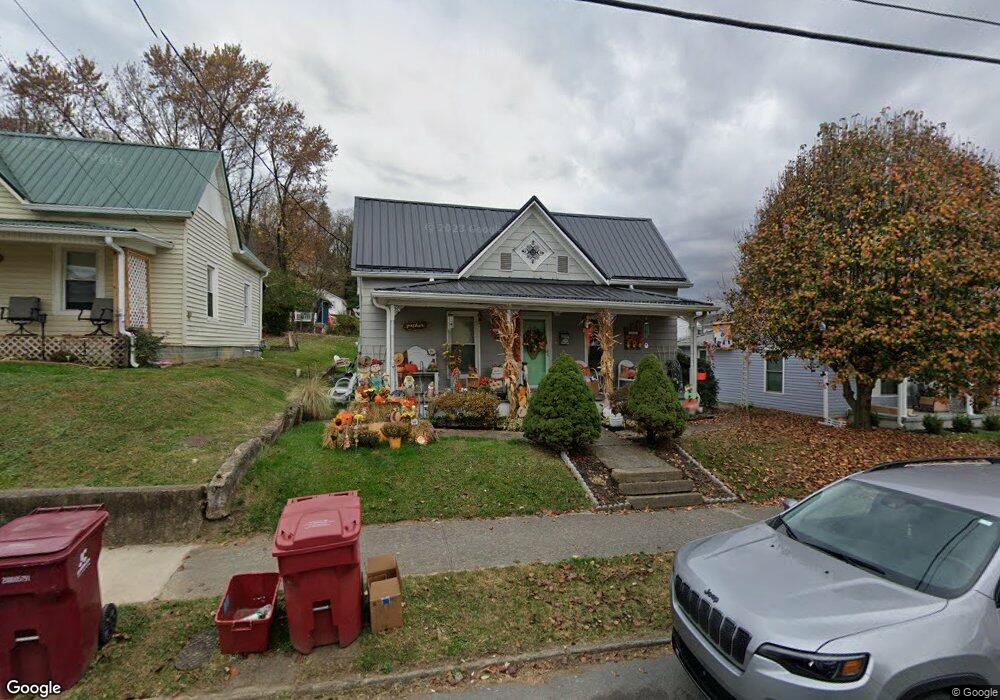 620 E Maple St, Johnson City, TN 37601 - photo 1