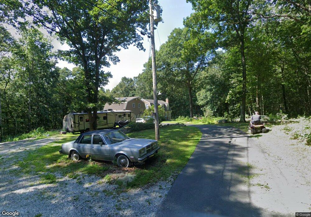 37 Old Stagecoach Rd, Old Lyme, CT 06371 - photo 1