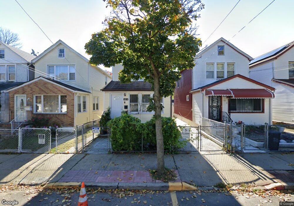 15218 119th Ave, Jamaica, NY 11434 - photo 1