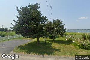 8 Almond St, Fairhaven, MA 02719