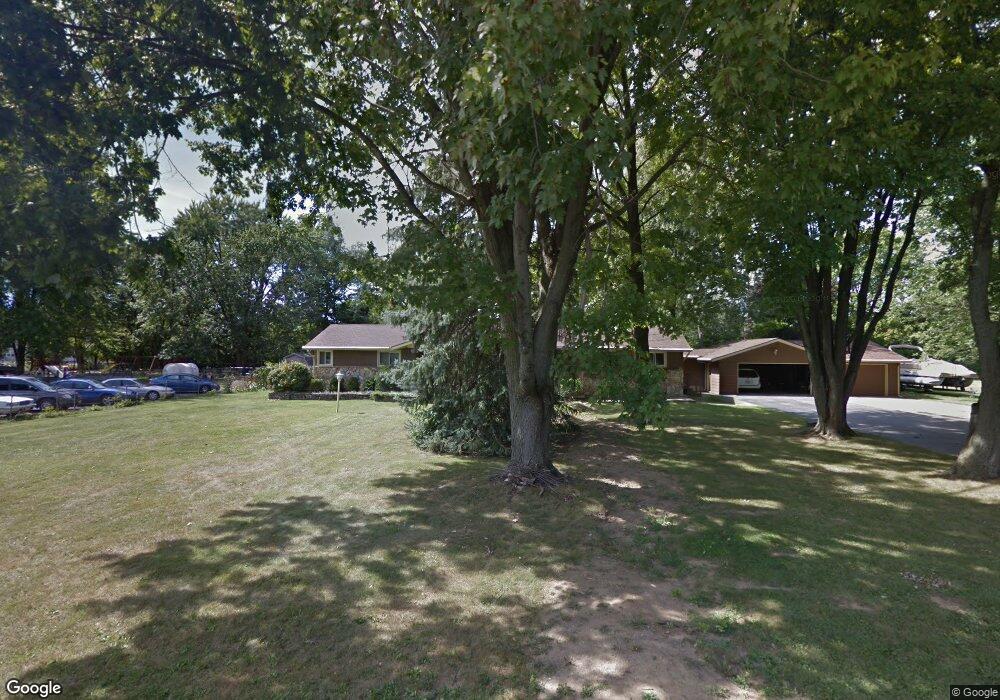 930 McManness Ave, Findlay, OH 45840 - photo 1