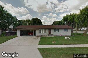 561 River Dr, Mishicot, WI 54228