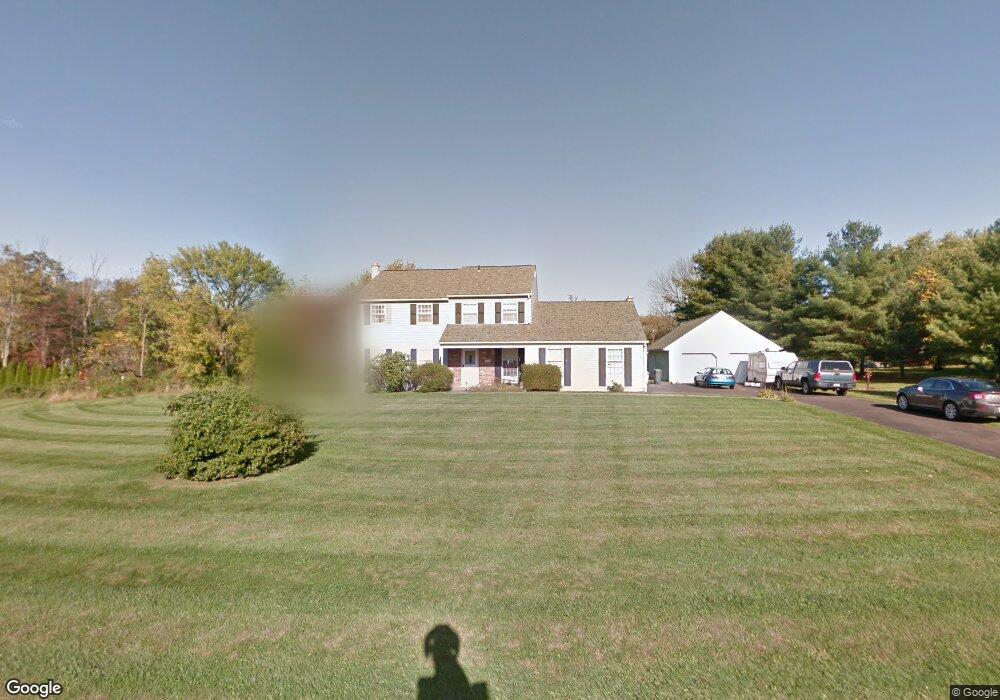 135 Grasshopper Dr, Warminster, PA 18974 - photo 1