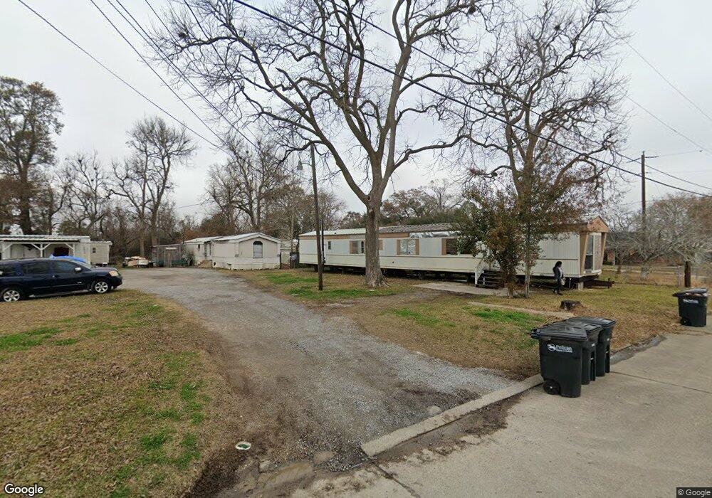 302 W Admiral Doyle Dr unit B, New Iberia, LA 70560 - photo 1